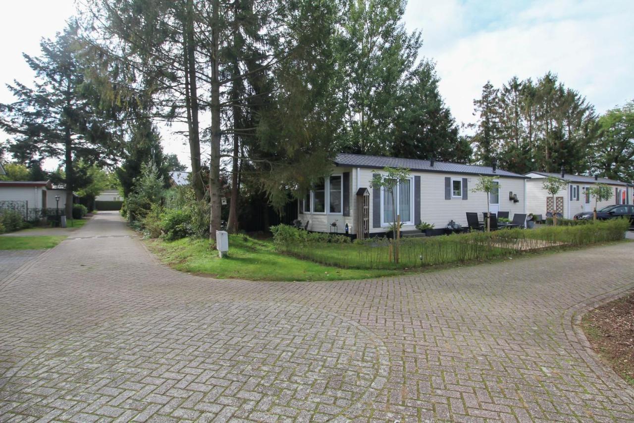 Sfeervol Chalet Op De Veluwe プッテン エクステリア 写真